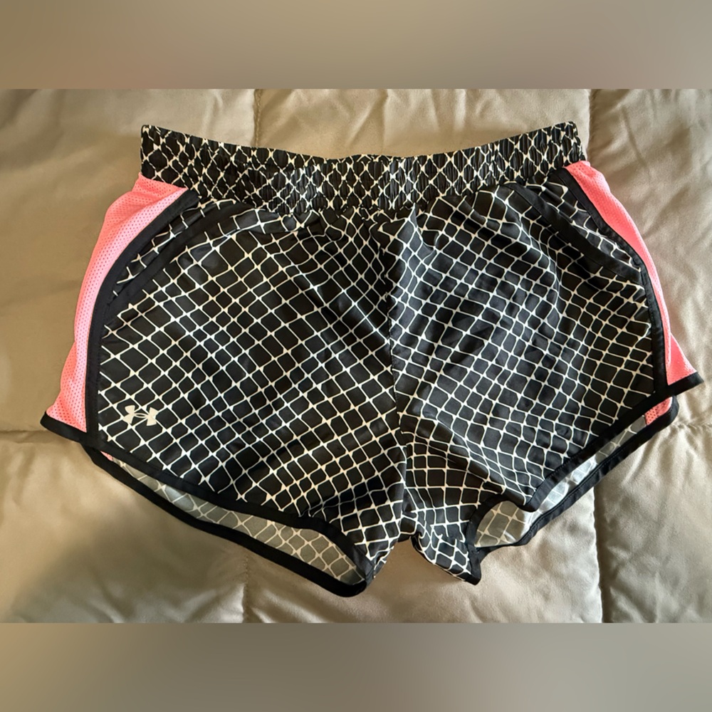 UA Women’s Run short